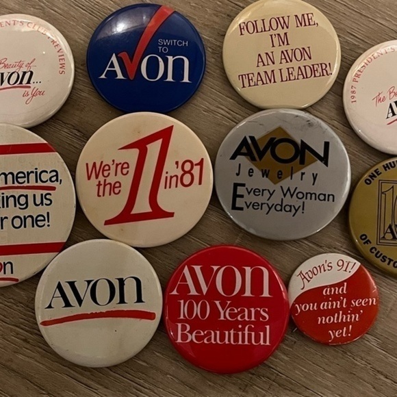 11 Vintage Avon Pinback President Club Avon Lady Buttons, Sales Promotional - Picture 9 of 13